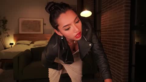 sharon baker online show from December 2025 02:42:01 AM