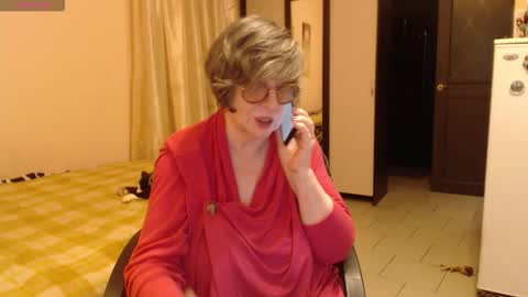 Helena online show from September 2025 05:59:01 PM