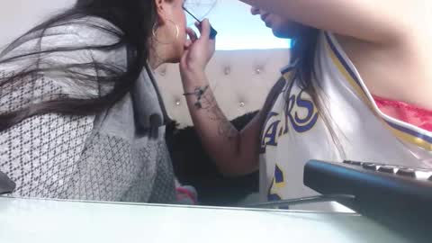 sharon_and_sharit online show from December 2025 02:38:01 AM