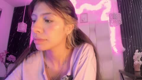 Snapshot of sharon_justin_ chatting on May 2026 06:58:01 PM Sharon online show from May 2026 06:58:01 PM
