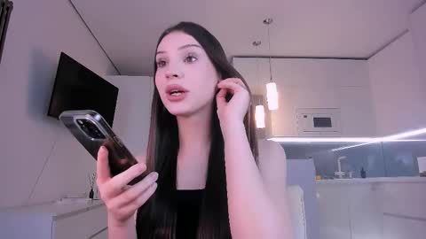 Sharon online show from November 2025 12:49:01 PM