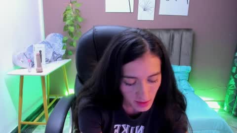 Sharon online show from February 2025 05:42:02 AM