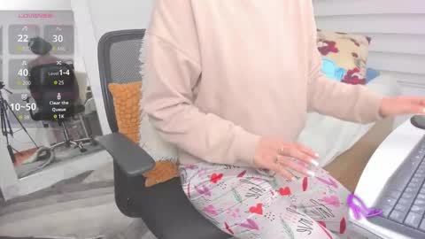 Sharon online show from December 2025 01:31:01 PM