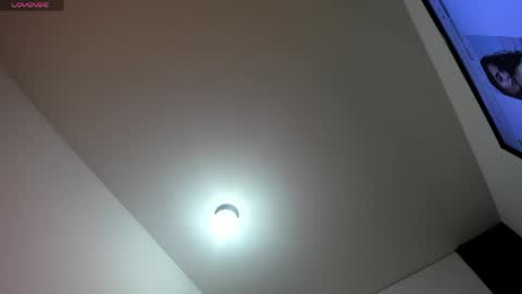 Shauna online show from April 2026 06:26:01 PM