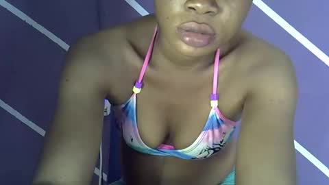 shawnie_baby online show from September 2025 10:04:01 PM