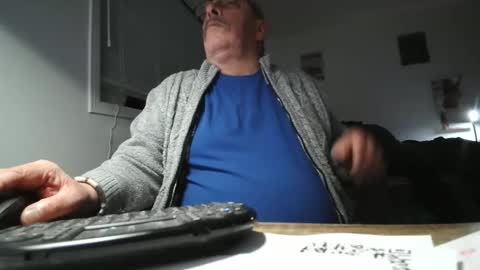 Snapshot of shawnmasterbate chatting on November 2025 04:44:02 AM shawnmasterbate online show from November 2025 04:44:02 AM