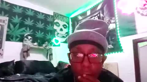 shawnvegas67 online show from November 2025 05:57:01 PM