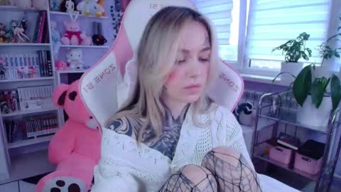 Katrin online show from November 2025 11:36:02 AM