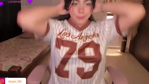 Snapshot of shayla_18 chatting on October 2025 04:26:01 AM dalila online show from October 2025 04:26:01 AM