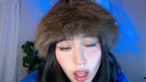 Shayla 3 online show from January 2026 12:35:01 AM