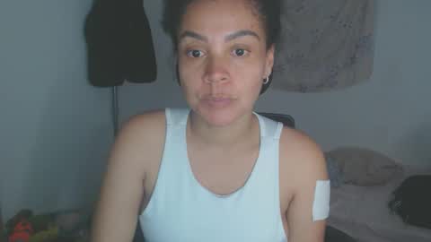 Shayna online show from November 2025 03:30:01 AM