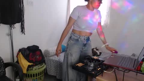 Shayna online show from February 2026 07:45:02 PM