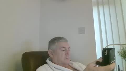 she52 online show from December 2024 07:48:01 AM