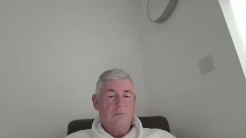 she52 online show from April 2026 06:45:01 PM