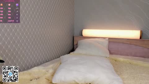 Snapshot of sheenaeast chatting on January 2025 10:32:02 PM Violet online show from January 2025 10:32:02 PM