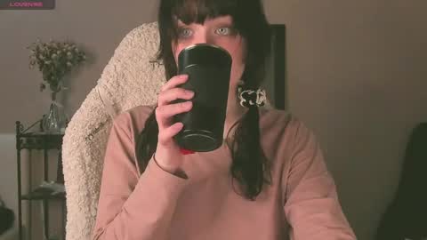 Snapshot of sheeny_shy chatting on April 2026 10:23:02 PM Chiara online show from April 2026 10:23:02 PM
