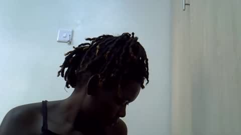 shees_sweet online show from May 2026 01:08:02 PM