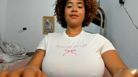 Snapshot of sheilamakano70 chatting on May 2026 11:34:02 PM Sheila Makano online show from May 2026 11:34:02 PM