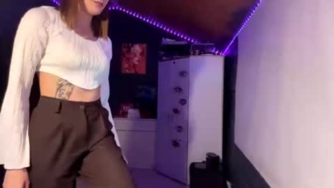 sheilaoverson online show from April 2026 02:56:01 PM