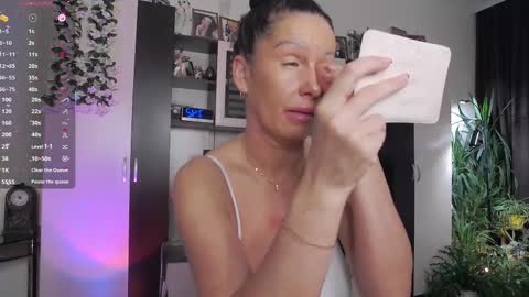 Sheila GMT 2 Tuesday Wednesday Friday Saturday Sunday- 8  5  online show from February 2026 04:42:02 AM