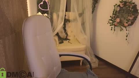 Snapshot of sheilla_queen chatting on February 2026 01:25:01 PM sheilla_queen online show from February 2026 01:25:01 PM