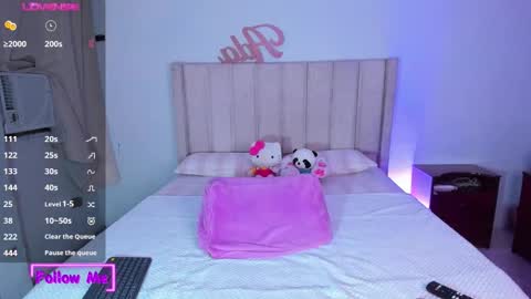 Danna   online show from February 2026 03:06:01 AM