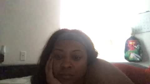 Snapshot of shelbybabyxo chatting on November 2025 03:27:02 PM babygirl online show from November 2025 03:27:02 PM