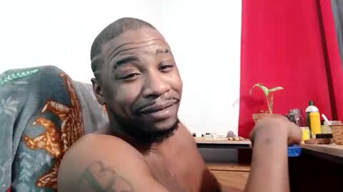 Snapshot of shelbycrazy chatting on January 2025 08:25:01 AM King-shelb online show from January 2025 08:25:01 AM