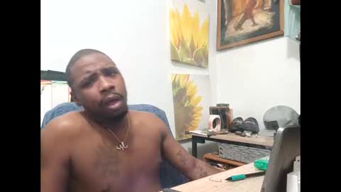 Snapshot of shelbycrazy chatting on February 2025 01:23:02 AM King-shelb online show from February 2025 01:23:02 AM