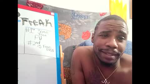 Snapshot of shelbycrazy chatting on February 2025 06:04:01 AM King-shelb online show from February 2025 06:04:01 AM