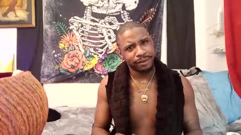 Snapshot of shelbycrazy chatting on February 2025 08:17:01 AM King-shelb online show from February 2025 08:17:01 AM