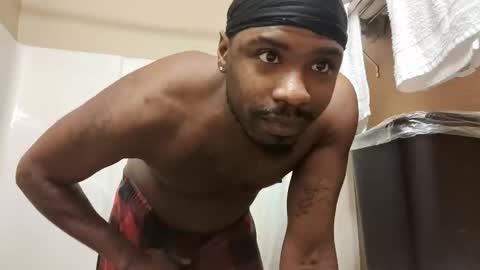 Snapshot of shelbycrazy chatting on February 2026 10:33:02 AM King-shelb online show from February 2026 10:33:02 AM