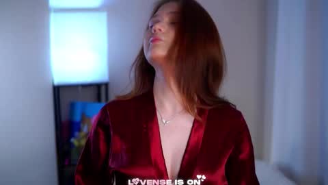 Lina online show from March 2026 12:42:02 PM