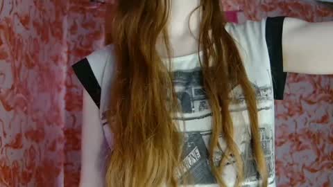 Snapshot of shelikessoymilk chatting on May 2026 05:42:01 PM Erika online show from May 2026 05:42:01 PM