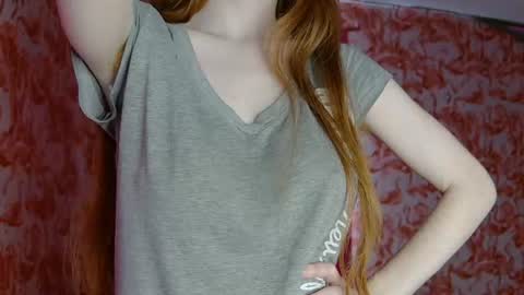 Snapshot of shelikessoymilk chatting on July 2026 05:43:02 PM Erika online show from July 2026 05:43:02 PM