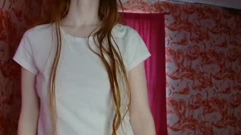 Snapshot of shelikessoymilk chatting on July 2026 06:15:01 PM Erika online show from July 2026 06:15:01 PM