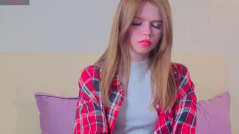 Sofia online show from October 2025 07:01:02 AM