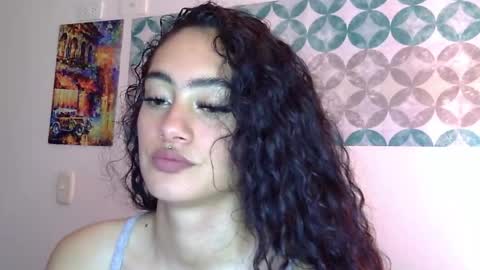 Snapshot of shelsy_d chatting on May 2026 08:49:02 PM S H E L S Y online show from May 2026 08:49:02 PM