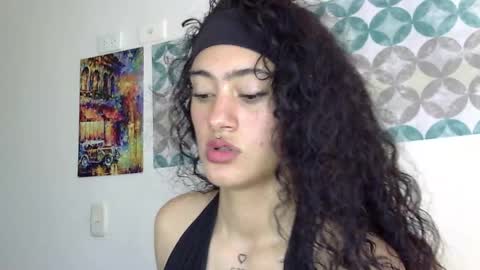 Snapshot of shelsy_d chatting on May 2026 09:44:02 PM S H E L S Y online show from May 2026 09:44:02 PM
