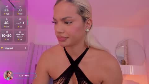 shelynna_azzul online show from December 2025 08:58:01 PM