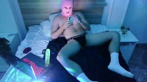 Snapshot of sheny_y chatting on May 2026 05:32:01 PM sheny_y online show from May 2026 05:32:01 PM