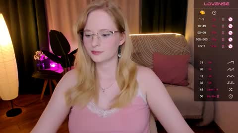 Hello guys my name is Aemilia online show from September 2025 08:39:02 AM