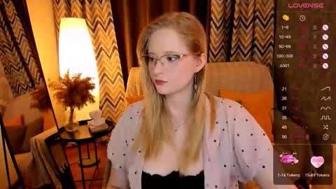 Hello guys my name is Aemilia online show from October 2025 08:03:01 AM