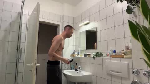 Snapshot of shiggyvara chatting on November 2025 05:58:02 PM phil. online show from November 2025 05:58:02 PM