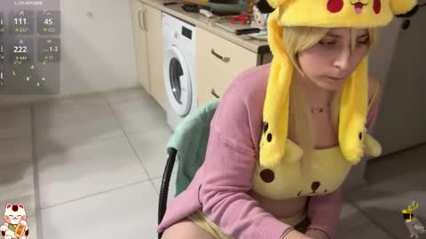 Im Lilu Rosenblum  Guys I have   ----Ill be glad to see you there online show from December 2025 07:53:02 PM