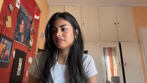Snapshot of shirleendurrah chatting on April 2026 09:26:01 AM Karin online show from April 2026 09:26:01 AM