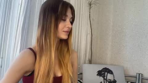 Snapshot of shirleepoma chatting on April 2026 07:31:01 AM Joli online show from April 2026 07:31:01 AM