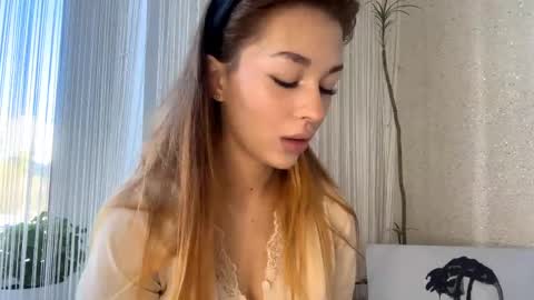Snapshot of shirleepoma chatting on April 2026 06:16:01 AM Joli online show from April 2026 06:16:01 AM