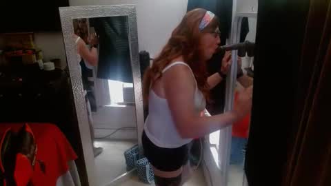 sarah online show from June 2026 09:09:01 PM