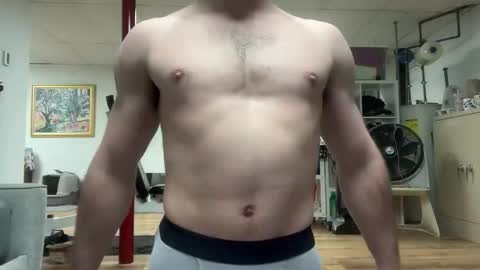 Snapshot of shirtlesshunk15 chatting on May 2026 02:05:01 AM shirtlesshunk15 online show from May 2026 02:05:01 AM